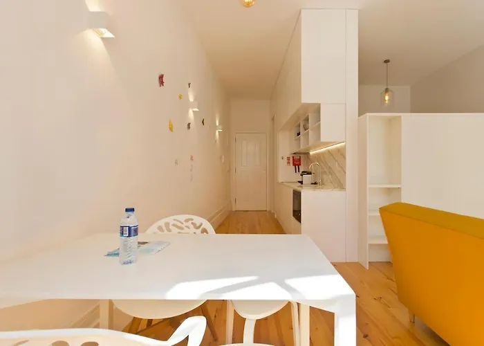 Daire Aposentus - Your In Almada